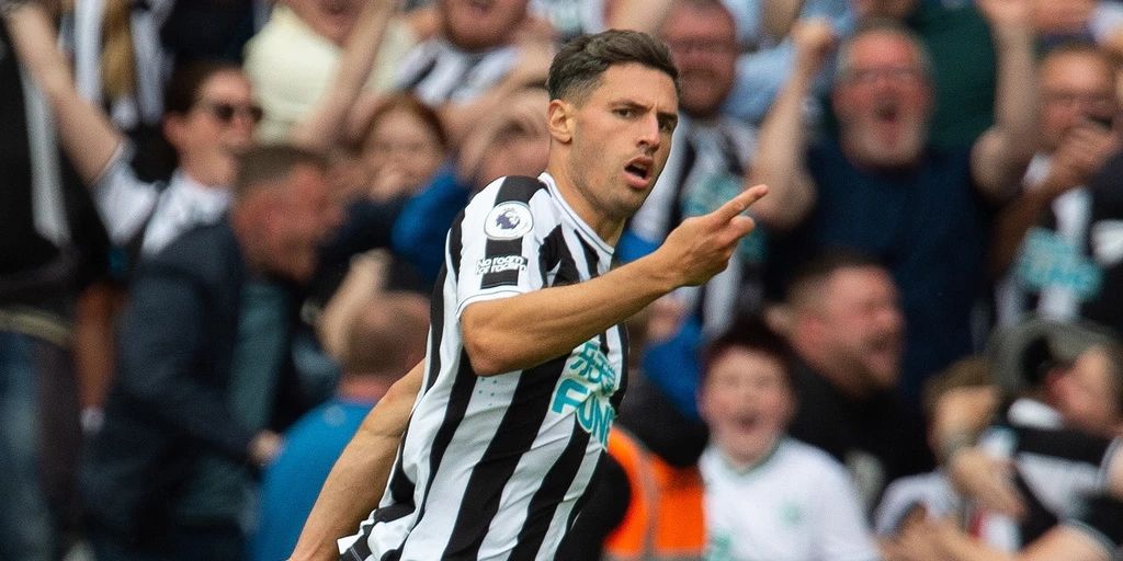 Fabian Schär führt Newcastle United mit Traumtor zum Sieg