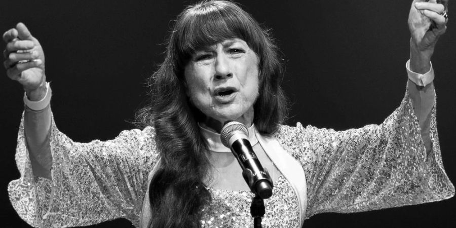 Judith Durham (1943-2022) bei einem Auftritt 2014.