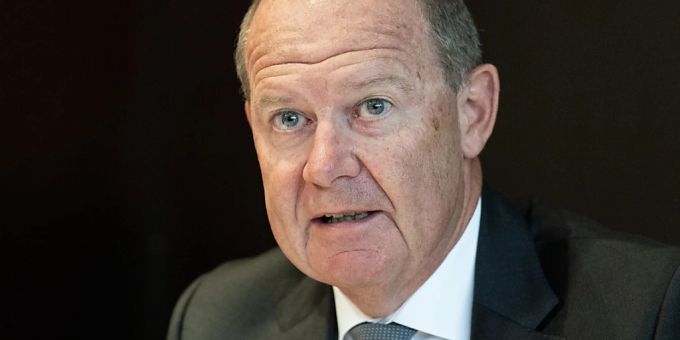 «Die Planung für neue Kernkraftwerke muss unverzüglich an die Hand genommen werden», sagte Arbeitgeberverbandspräsident Valentin Vogt in einem Interview mit den CH-Media-Titeln. (Archivbild) «Die Planung für neue Kernkraftwerke muss unverzüglich an die Hand genommen werden», sagte Arbeitgeberverbandspräsident Valentin Vogt in einem Interview mit den CH-Media-Titeln. (Archivbild)