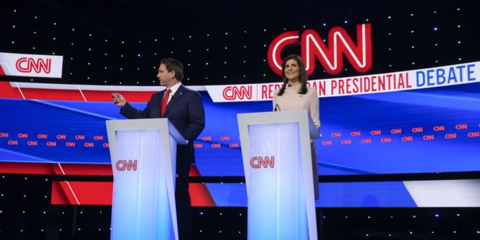 Die Republikaner debattierten bislang ohne Donald Trump. Nikki Haley will nun nur noch auftreten, wenn auch Trump dort ist. Republikaner
