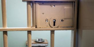 Haft - 81-jähriger Schweizer sitzt in tunesischem Gefängnis Haft - 81-jähriger Schweizer sitzt in tunesischem Gefängnis