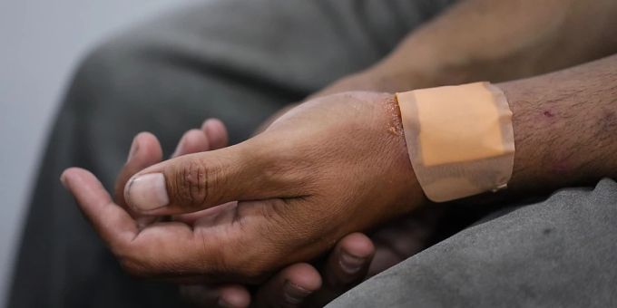 Viele Experten führen die Opioid-Krise auf die übermässige Verschreibung opioidhaltiger Schmerzmitteln zurück, die bis Mitte der 1990er Jahre noch der Behandlung von Schwerstkranken vorbehalten waren. (Archivbild) Viele Experten führen die Opioid-Krise auf die übermässige Verschreibung opioidhaltiger Schmerzmitteln zurück, die bis Mitte der 1990er Jahre noch der Behandlung von Schwerstkranken vorbehalten waren. (Archivbild)