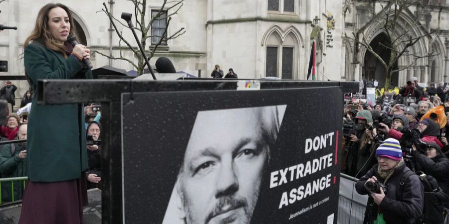 Julian Assange Protest London