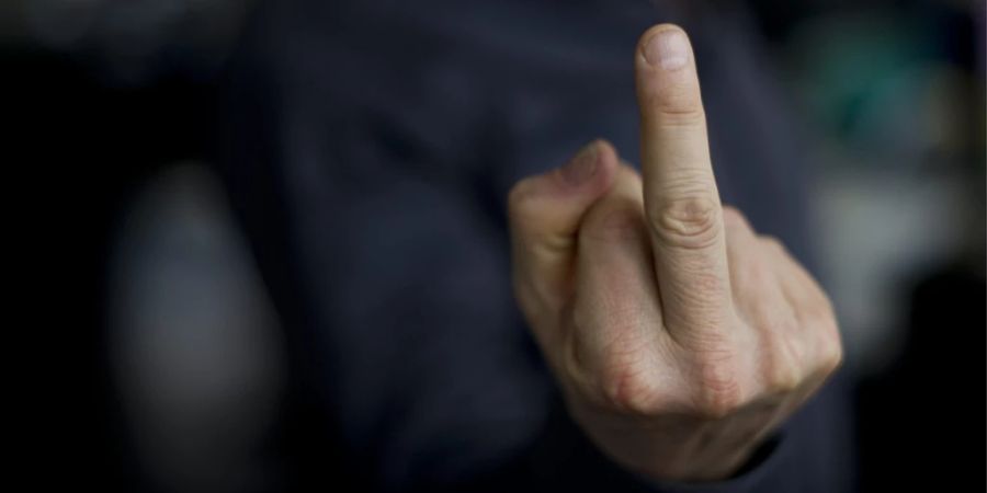 Mittelfinger