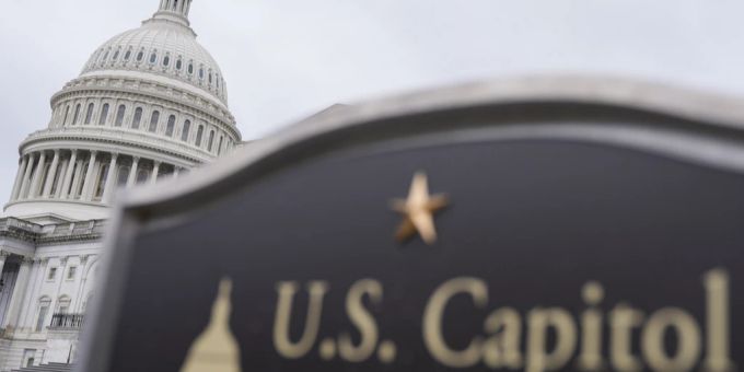 Eine angebliche Bedrohung der nationalen Sicherheit sorgt in den USA für Spekulationen. (Symbolbild) USA Capitol Washington