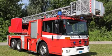 Autodrehleiter
