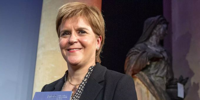 Bei No-Deal-Brexit - Schottische Ministerpräsidentin für Referendum
