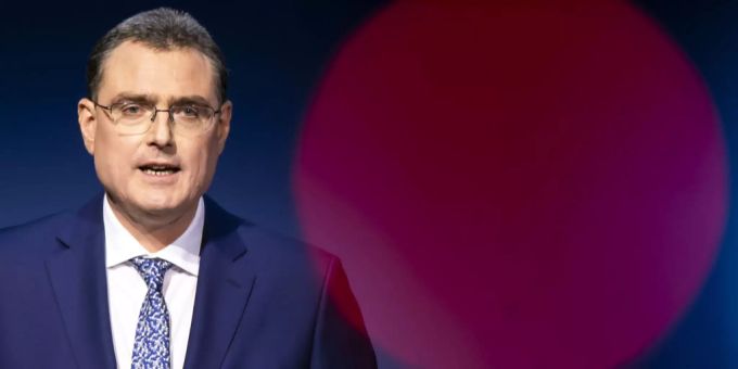 Thomas Jordan, Präsident der Schweizerischen Nationalbank. Aufgrund der Inflation musste die SNB im Juni ihre Leitzins massiv erhöhen. snb