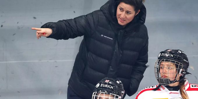 Daniela Diaz hat im Schweizer Frauen-Eishockey weiterhin das Sagen - aber aus höherer Position Daniela Diaz hat im Schweizer Frauen-Eishockey weiterhin das Sagen - aber aus höherer Position