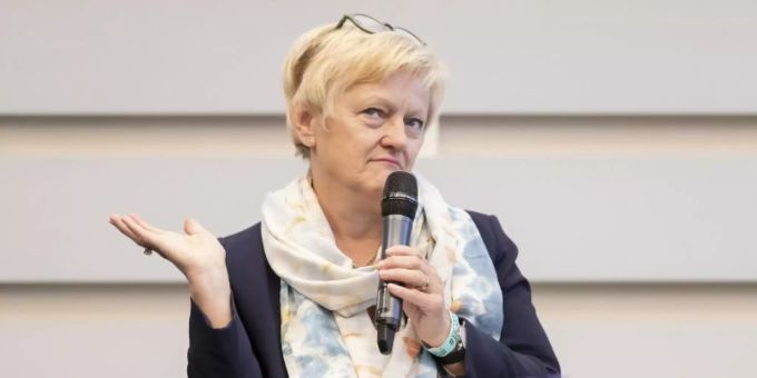 Grünen-Politikerin Renate Künast Grünen-Politikerin Renate Künast