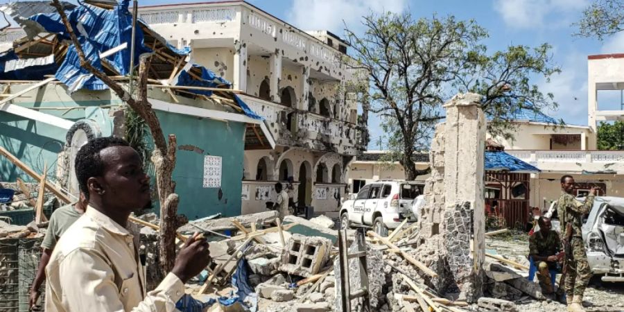 Nach dem Anschlag vergangene Woche zerstörtes Hotel in Kismayo