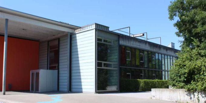 Das Schulhaus Grentschel in Lyss Schulhaus Grentschel Lyss