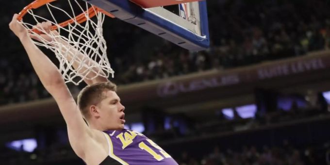 Wechselt von den Lakers zu den Wizards: Moritz Wagner. Foto: Seth Wenig/AP