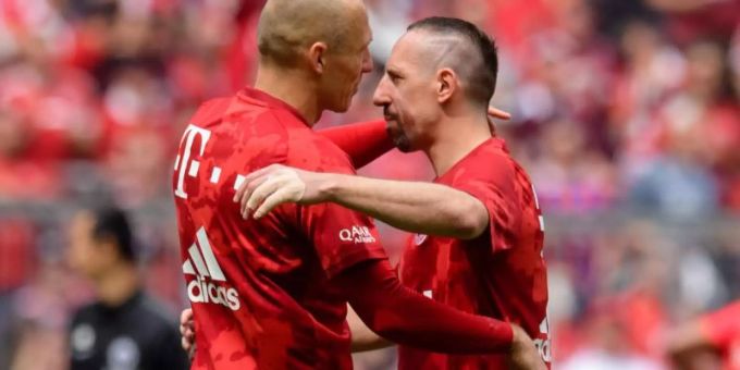 Prägten lange Zeit den FC Bayern: Arjen Robben (l) und Franck Ribery. Foto: Matthias Balk Prägten lange Zeit den FC Bayern: Arjen Robben (l) und Franck Ribery. Foto: Matthias Balk
