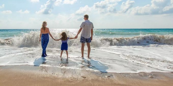 Eine Familie am Meer. familie
