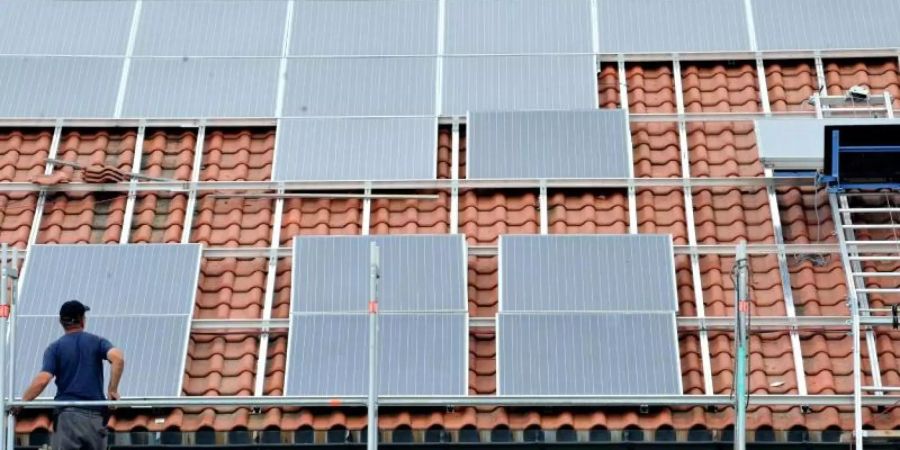 Sauberer Ökostrom wie aus Solaranlagen steht bei den Verbrauchern in Deutschland hoch im Kurs. Foto: Rolf Haid