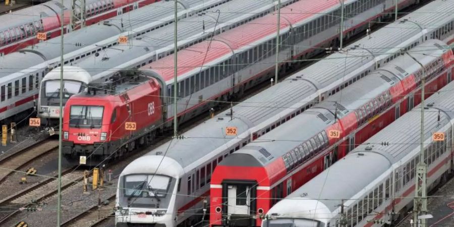 Eine Stärkung der Bahn spielt eine wesentliche Rolle in der Debatte über mehr Klimaschutz. Foto: Boris Roessler