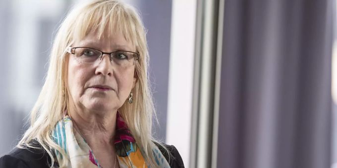 ARCHIV - Die Ethnologin Susanne Schröter (Bild vom 08.05.19) ist Direktorin des «Frankfurter Forschungszentrums Globaler Islam». Sie befürchtet nach dem Terroranschlag in Afghanistan «bürgerkriegsähnliche Zustände» in dem Krisenstaat. Foto: Boris Roessler/dpa ARCHIV - Die Ethnologin Susanne Schröter (Bild vom 08.05.19) ist Direktorin des «Frankfurter Forschungszentrums Globaler Islam». Sie befürchtet nach dem Terroranschlag in Afghanistan «bürgerkriegsähnliche Zustände» in dem Krisenstaat. Foto: Boris Roessler/dpa