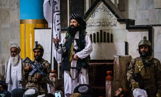 Taliban: Rivalisierende Gruppen Prügeln Sich Im Präsidentenpalast