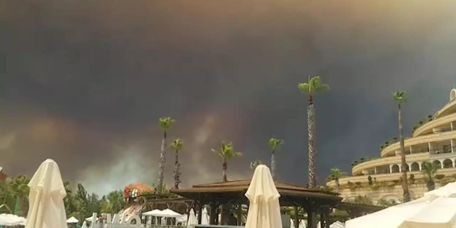 Mehrere Waldbrände in türkischer Urlaubsregion Antalya
