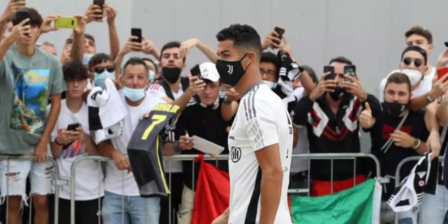 Das Juve-Team um Superstar Cristiano Ronaldo muss in Quarantäne. Foto: Jonathan Moscrop/CSM via ZUMA Wire/dpa