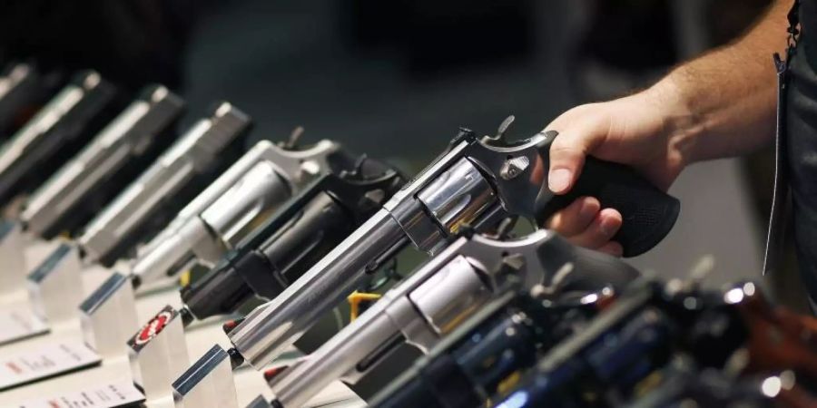 Die mexikanische Regierung wirft amerikanischen Waffenherstellern- und händlern vor, sie wüssten, dass ihre Geschäftspraktiken zum Waffenschmuggel nach Mexiko beitrügen und förderten ihn noch. Foto: John Locher/AP/dpa