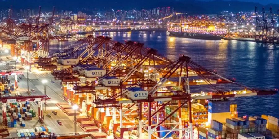 Containerterminal in Qingdao. Foto: Yu Fangping/SIPA Asia via ZUMA Wire/dpa