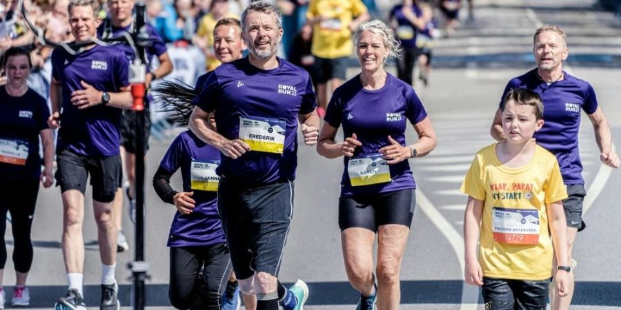 Kronprinz Frederik (vorne Mitte) bei seinem Lauf in Aabenraa.