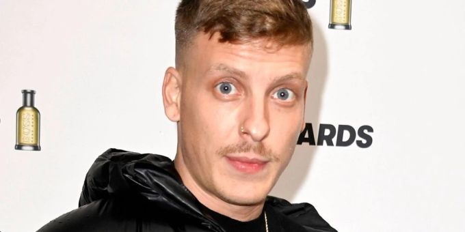 Podcaster Felix Lobrecht war drei Monate in der Psychiatrie. Felix Lobrecht