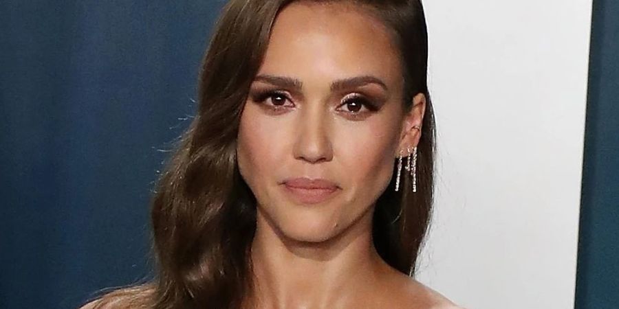 Schauspielerin Jessica Alba ist seit 2008 mit Ehemann Cash Warren verheiratet, sie haben drei gemeinsame Kinder.