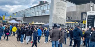 Vor dem Spiel - YB-Fans gingen auf FCB-Anhänger los Vor dem Spiel - YB-Fans gingen auf FCB-Anhänger los