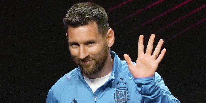 Lionel Messi bei einer Pressekonferenz (Archivbild). Lionel Messi Fussball
