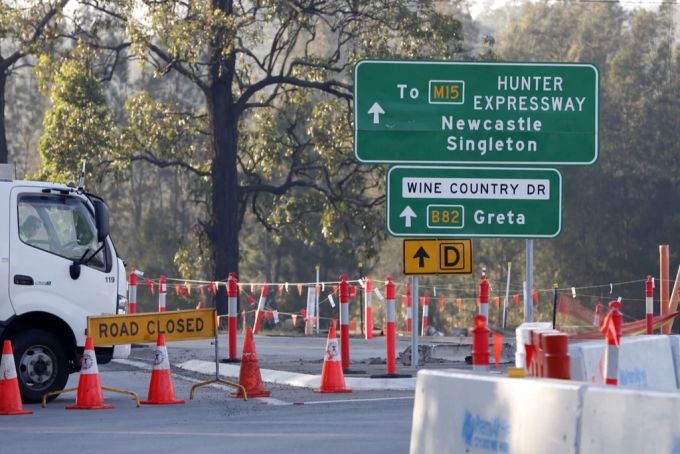 Laut den australischen Behörden könnte es noch weitere Opfer geben. Bus Australien Unglück