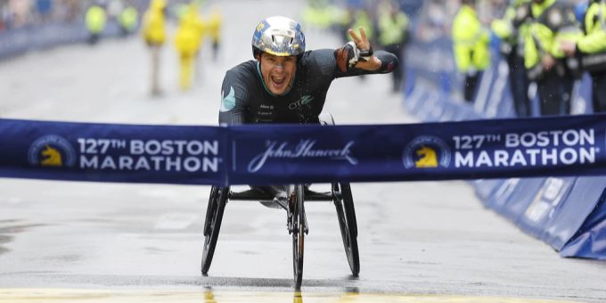 Marcel Hug ist am Boston-Marathon eine Klasse für sich. Marcel Hug