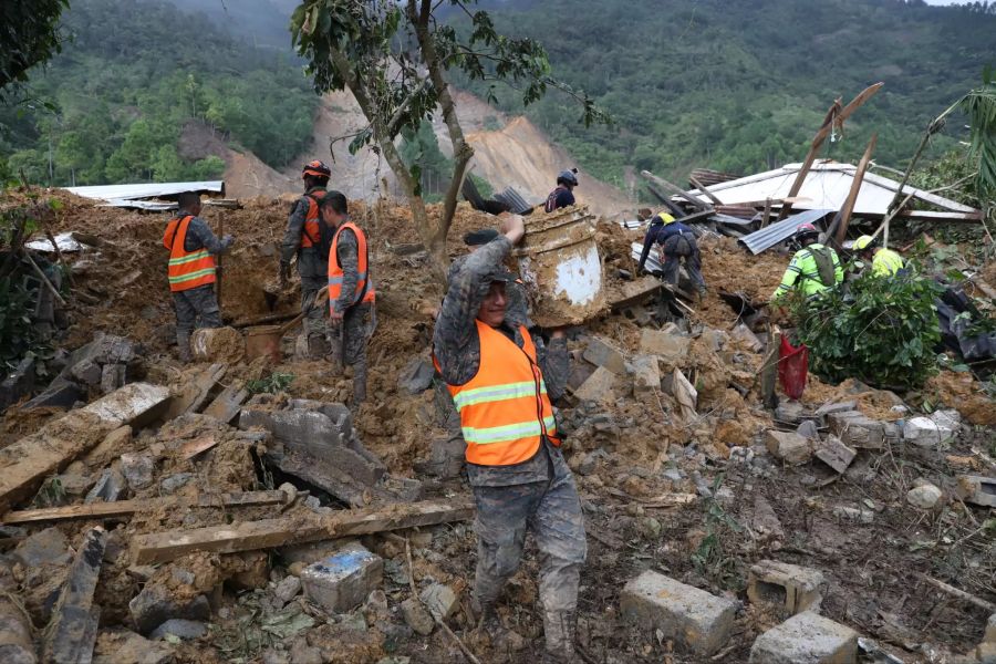 The search continues for more than a hundred disappeared in northern Guatemala after Eta passed