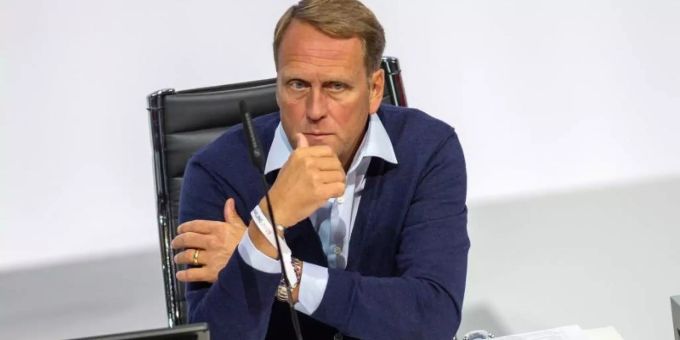 Funktionär Steffen Schneekloth warnt vor einer Umverteilung der TV-Gelder. Foto: Andreas Gora/dpa Funktionär Steffen Schneekloth warnt vor einer Umverteilung der TV-Gelder. Foto: Andreas Gora/dpa