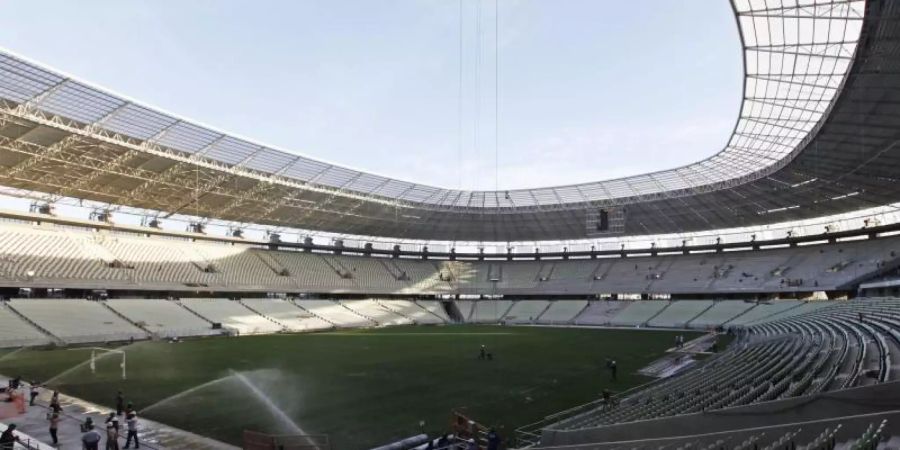 Ein Feuer hat Teile des WM-Stadions in der brasilianischen Stadt Fortaleza beschädigt. Foto: Gernot Hensel/EPA/dpa/Archivbild