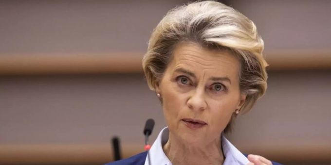 EU-Kommissionspräsidentin Ursula von der Leyen will das Rahmenabkommen nach sieben Jahren endlich vom Tisch haben. von der leyen