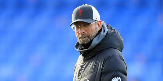 19.12.2020, Grossbritannien, London: Jürgen Klopp, Trainer des FC Liverpool, steht an der Seitenlinie. Jürgen Klopp