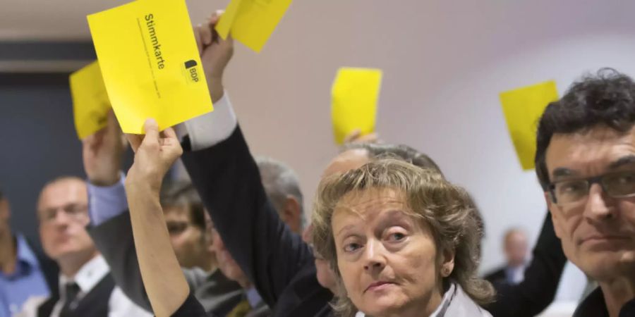 Christoph Widmer (rechts), der Ehemann von alt Bundesrätin Eveline Widmer-Schlumpf, ist neuer Präsident der BDP Chur (Archivbild).