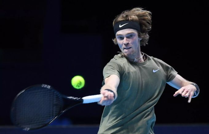Andrej Rublev steht in Cincinnati im Final. Kamera Medwedew