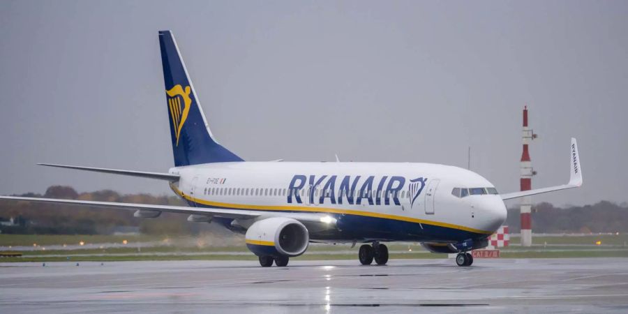 Ryanair Maschine Flugzeug Flughafen