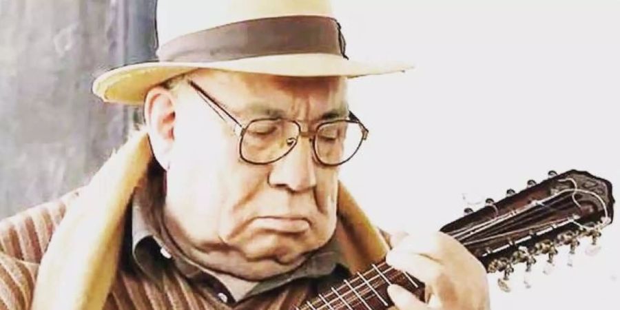 Bis ins hohe Alter war Jaime Guardia ein meisterlicher Spieler der Charango – der Klein-Gitarre aus den Anden.