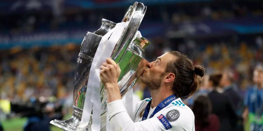 Gareth Bale stemmt den Champions-League-Pokal in die Höhe: Dem Waliser kommt nun eine grosse Verantwortung im Team zu.