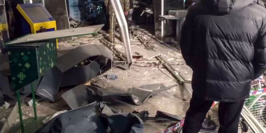 Mutmasslicher Attentäter nach Bombenexplosion in St. Petersburg geständig.