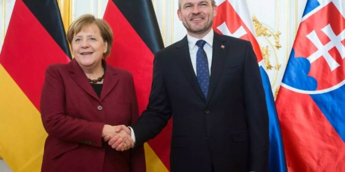 Merkel trifft in Bratislava Vertreter der Visegrad-Staaten Merkel trifft in Bratislava Vertreter der Visegrad-Staaten