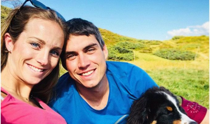 Elias Ambühl und seine Sarah sind nun zu dritt. Hier bei einer Wanderung. Elias Ambühl