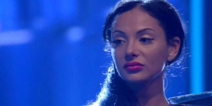 Bitteres Aus für Emilija: Die Schweizerin wurde bei DSDS von Dieter Bohlen regelrecht rausgeekelt. Bitteres Aus für Emilija: Die Schweizerin wurde bei DSDS von Dieter Bohlen regelrecht rausgeekelt.