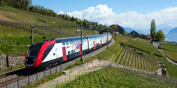 Die SBB baut diesen Sommer. Der Tarifverbund Nordwestschweiz nimmt sein Nachtnetz wieder auf. SBB Zug