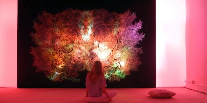 Die Installation «Ahata Anahata, Manifest Unmanifest XI» der Künstlerin Jung Hee Choi ist im «Dream House» zu sehen. Die Installation «Ahata Anahata, Manifest Unmanifest XI» der Künstlerin Jung Hee Choi ist im «Dream House» zu sehen.